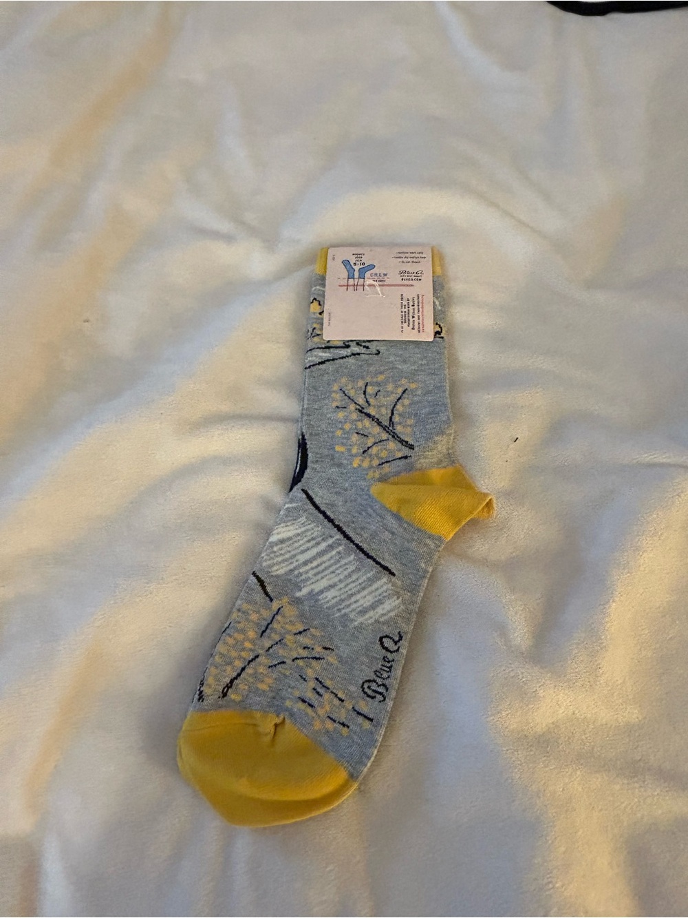NWT Blue Q Women’s Novelty Hellraiser Crew Socks, Gray & Yellow - size 5-10 - Picture 4 of 7
